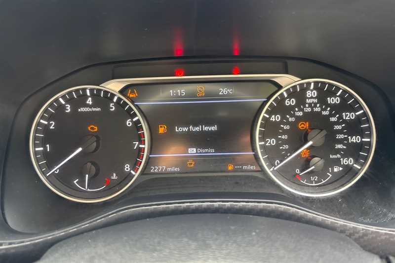 Nissan Juke 1.2 Dig-t Acenta Premium Black #3