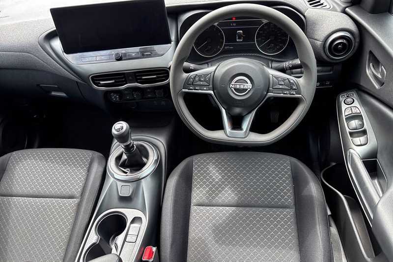 Nissan Juke 1.2 Dig-t Acenta Premium Black #4
