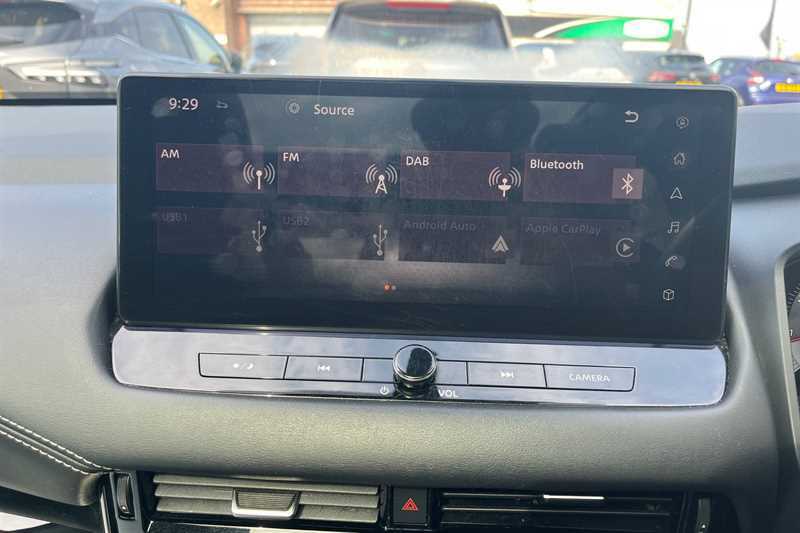 Nissan Qashqai 1.3 Dig-t Mh 158 N-connecta Xtronic DV24UWT Silver