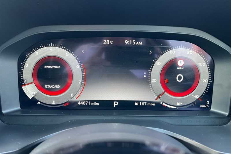 Nissan Qashqai 1.3 Dig-t Mh 158 N-connecta Xtronic DN24AOW White #4