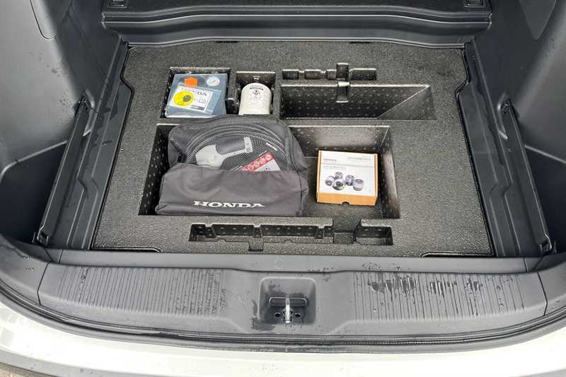 Honda e:Ny1 Advance White #23