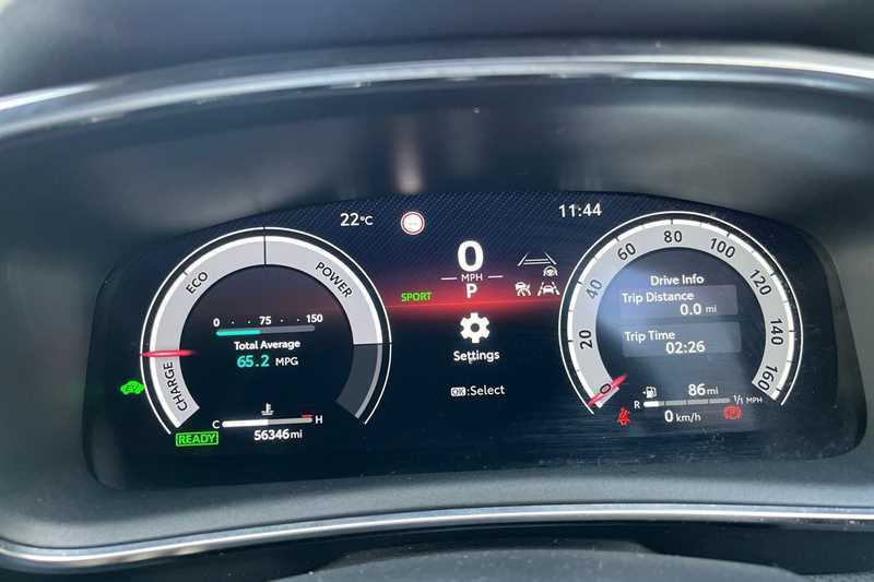 Toyota Corolla 1.8 Hybrid Design Cvt EO23XHH White #2