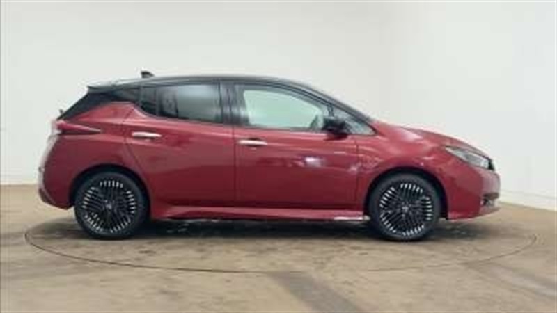 Nissan Leaf 160Kw E N-connecta 59Kwh Red #4