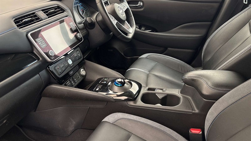 Nissan Leaf 160Kw E Tekna 59Kwh Black #2