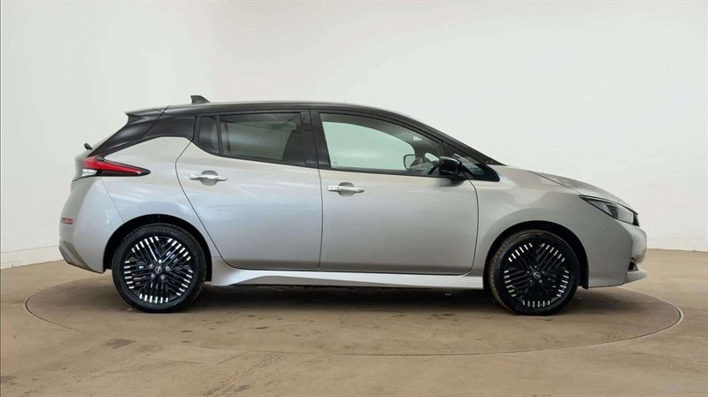 Nissan Leaf 160Kw E Tekna 59Kwh Black #4