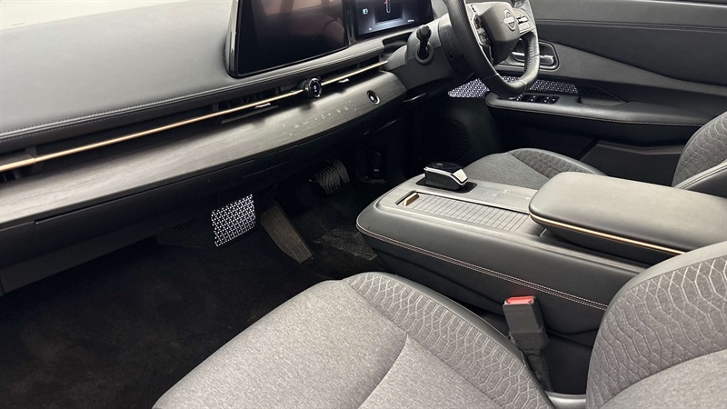 Nissan Ariya 160Kw Advance 63Kwh Grey #2