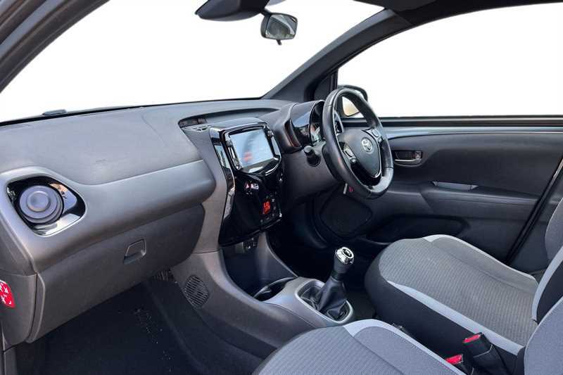 Toyota Aygo 1.0 Vvt-i X-trend Tss Grey #2