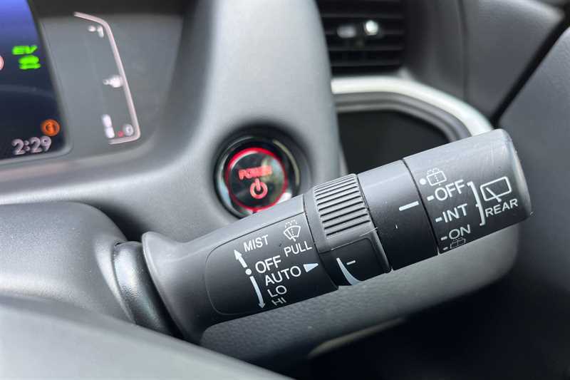 Honda Jazz Jazz Sr I-mmd Cvt Blue #32