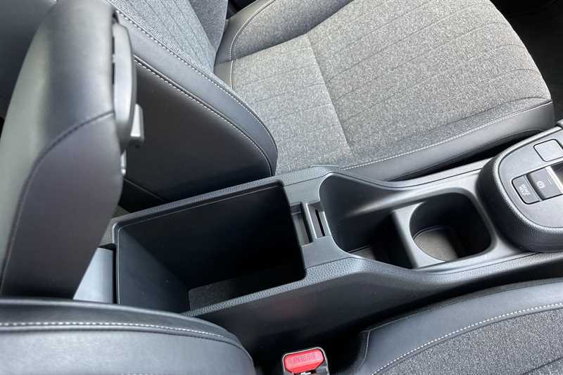 Honda Jazz Jazz Sr I-mmd Cvt Blue #28