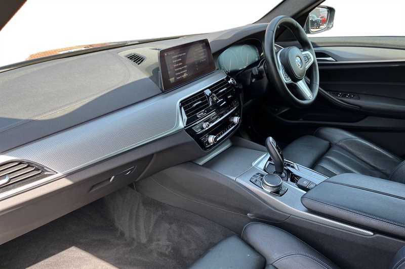 BMW 5 Series 520D M Sport Blue #2