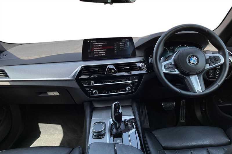 BMW 5 Series 520D M Sport Blue #4