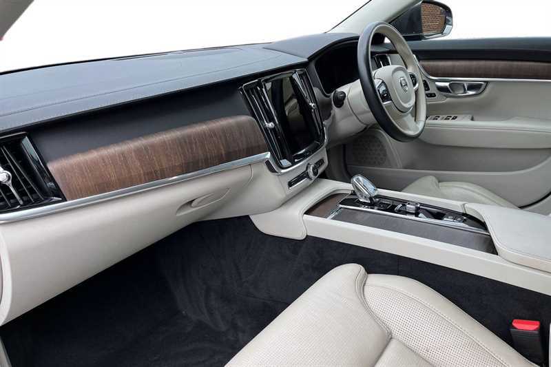 Volvo V90 2.0 B4p Inscription Grey #2