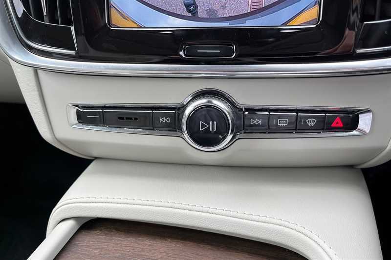 Volvo V90 Momentum, B4 Mild Hybrid  #16