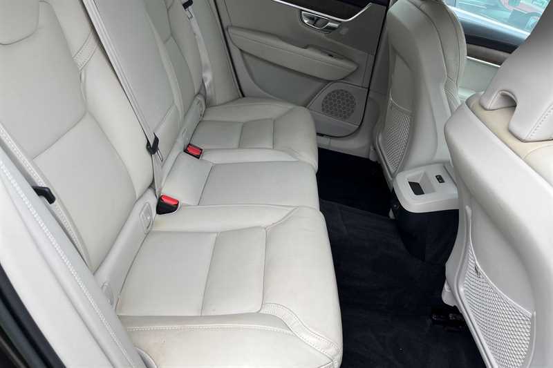 Volvo V90 Momentum, B4 Mild Hybrid  #25