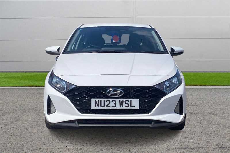 Hyundai I20 1.0T Gdi 48V Mhd Se Connect Dct White #5