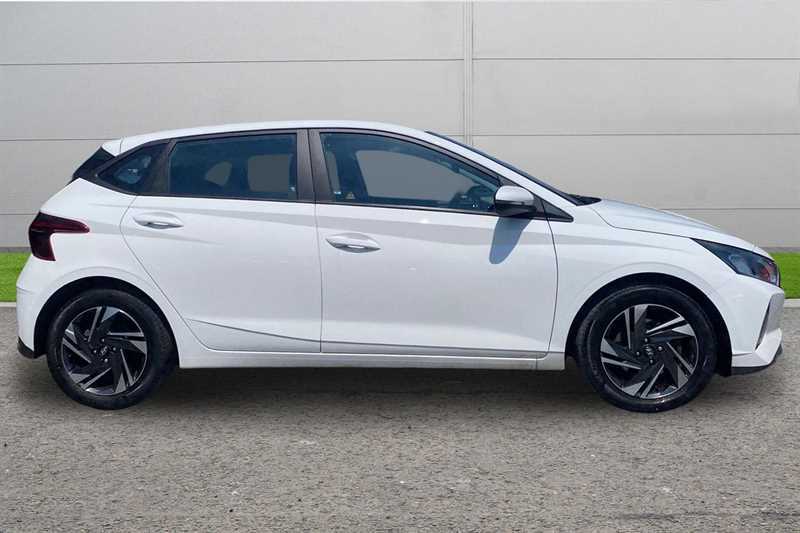 Hyundai I20 1.0T Gdi 48V Mhd Se Connect Dct White #3