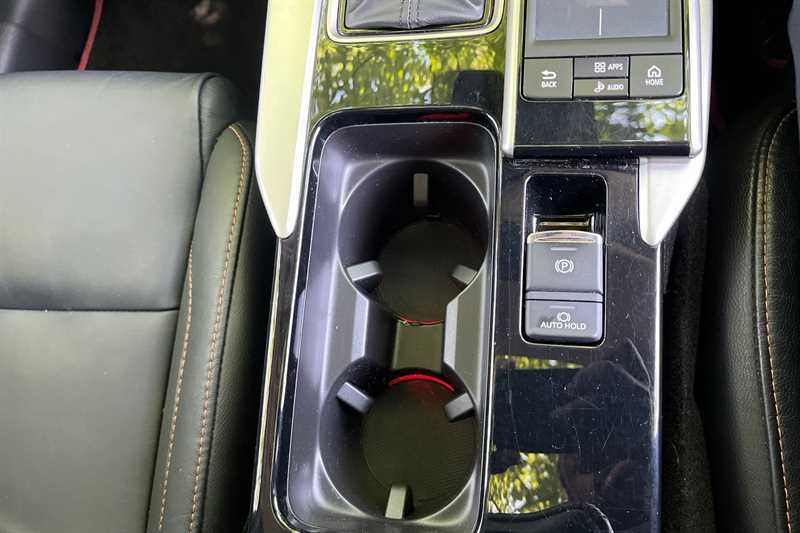 Mitsubishi Eclipse Cross 1.5 3 White #38