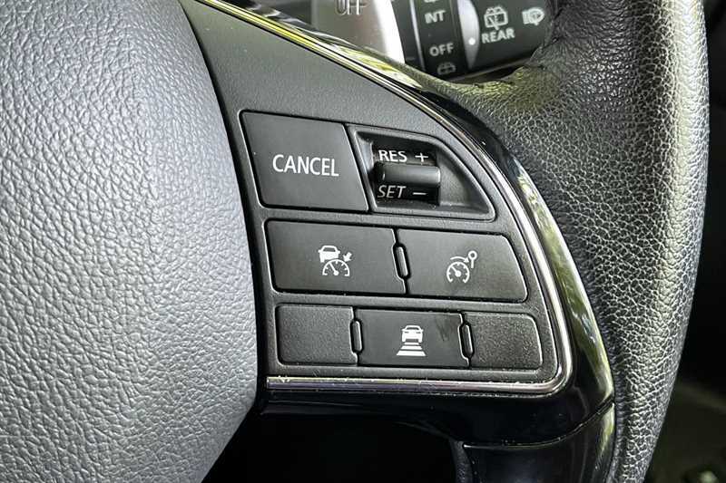 Mitsubishi Eclipse Cross 1.5 3 White #17