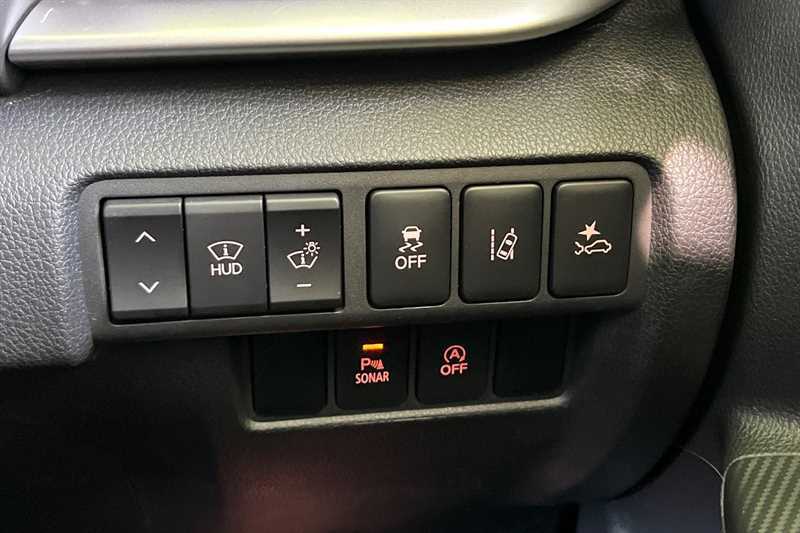 Mitsubishi Eclipse Cross 1.5 3 White #36