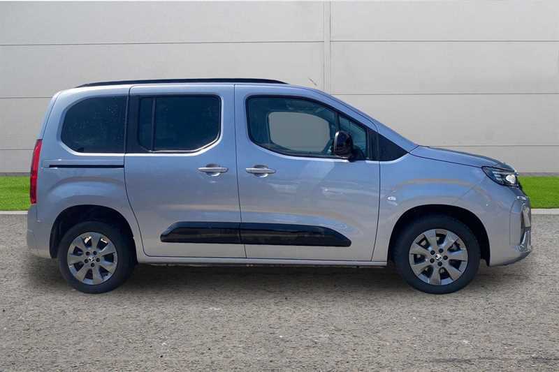 Vauxhall Combo-e Life 100Kw Ultimate 52Kwh Grey #3