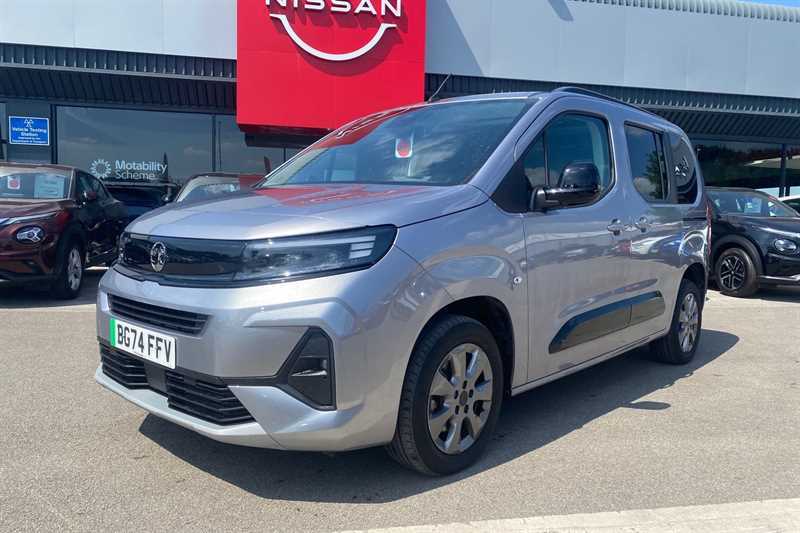 Vauxhall Combo-e Life Prime White #43