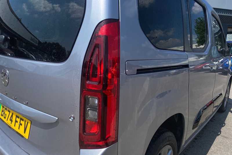 Vauxhall Combo-e Life Prime White #47