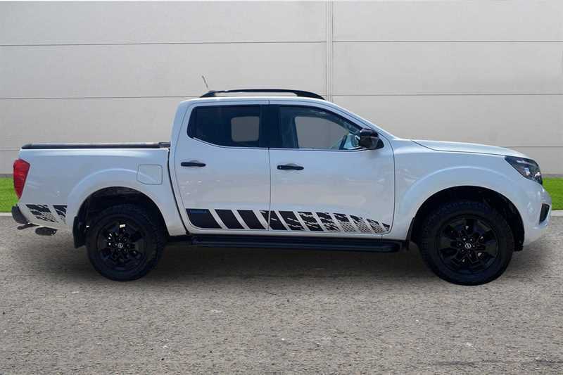 Nissan Navara 1.8 I-vtec Si White #3