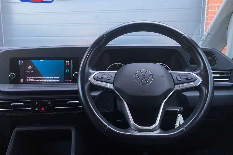 Volkswagen Caddy Maxi Life 2.0L Dsg  #35