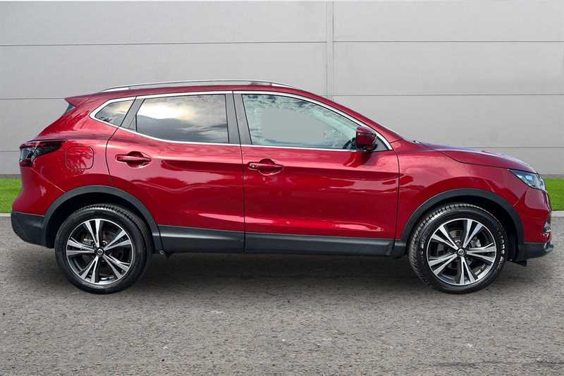 Nissan Qashqai 1.3 Dig-t 160 157 N-connecta Dct Glass Roof Red #3