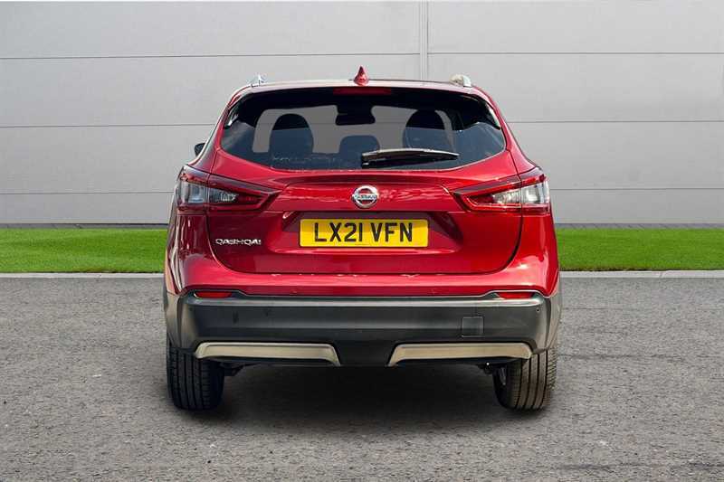 Nissan Qashqai 1.3 Dig-t 160 157 N-connecta Dct Glass Roof Red #4