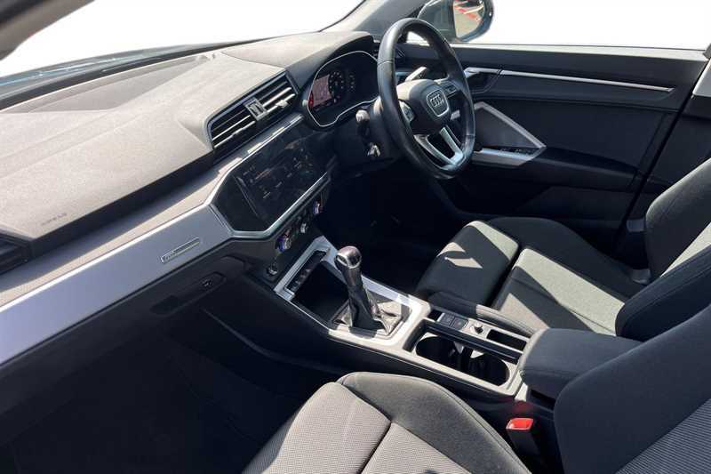 Audi Q3 35 Tfsi Sport S Tronic Grey #2