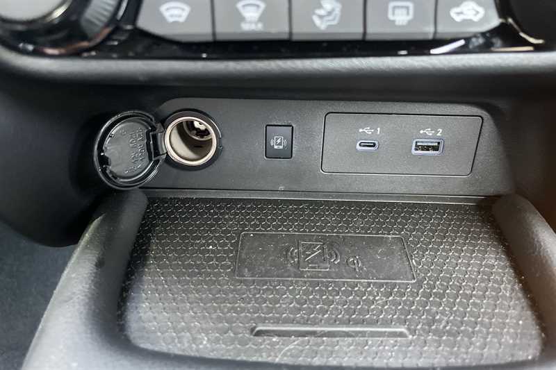 Nissan Juke 1.0 Dig-t 114 N-connecta Dct DE26GXW Silver #24