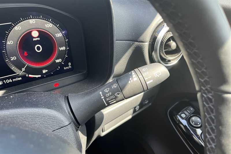 Nissan Juke 1.0 Dig-t 114 N-connecta Dct DE26GXW Silver #28