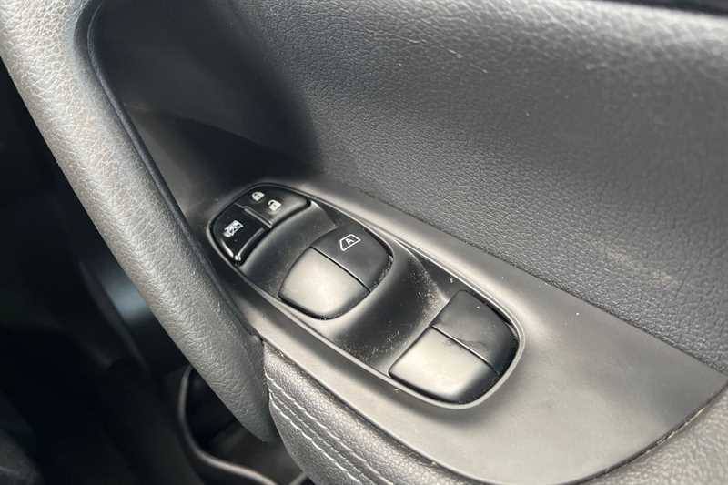 Nissan Qashqai 1.2 Dig-t Tekna Non-panoramic  #19
