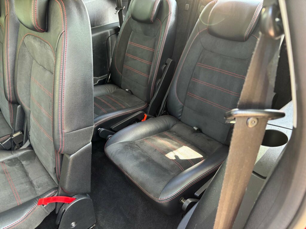 Ford S-Max Titanium Black #30