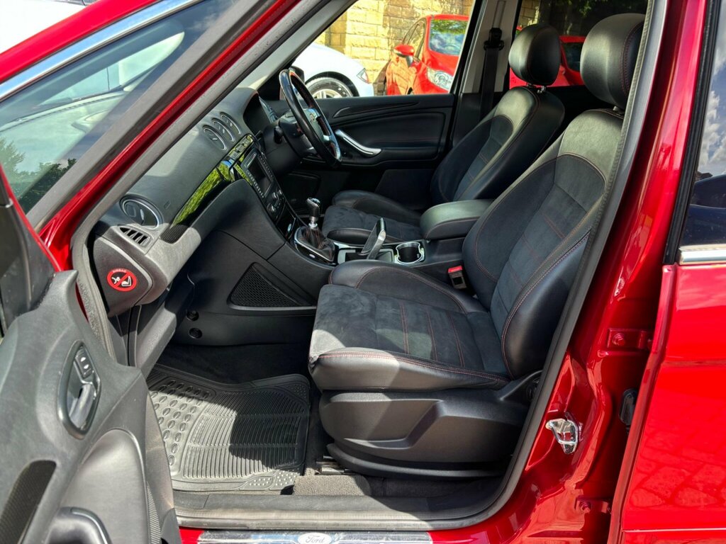 Ford S-Max Titanium Black #22