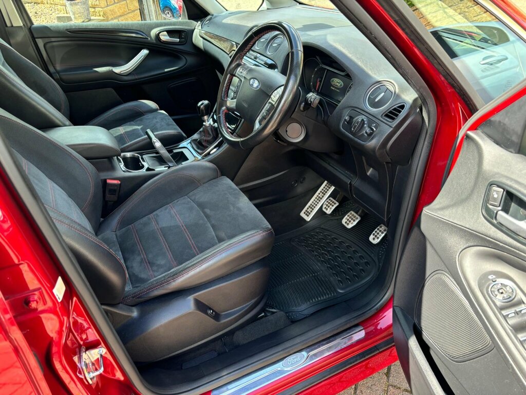 Ford S-Max Titanium Black #18