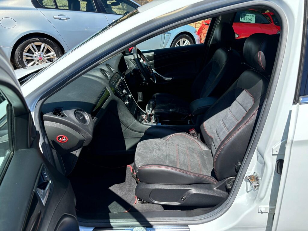 Ford Mondeo  Brown #21