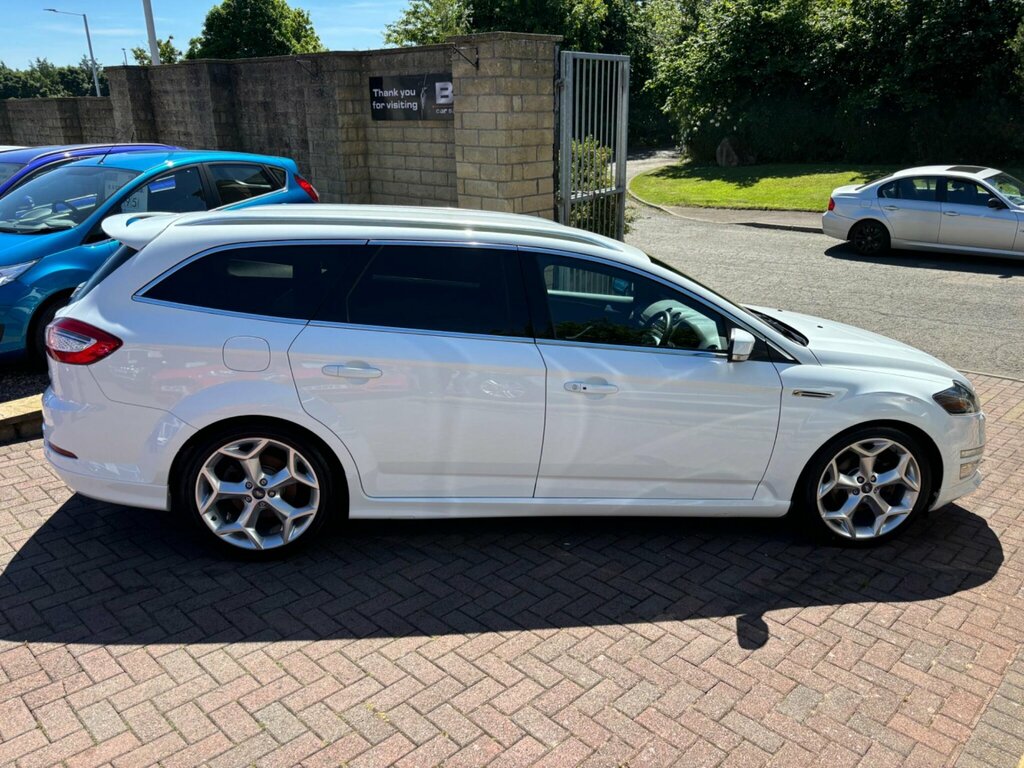 Ford Mondeo  Brown #9