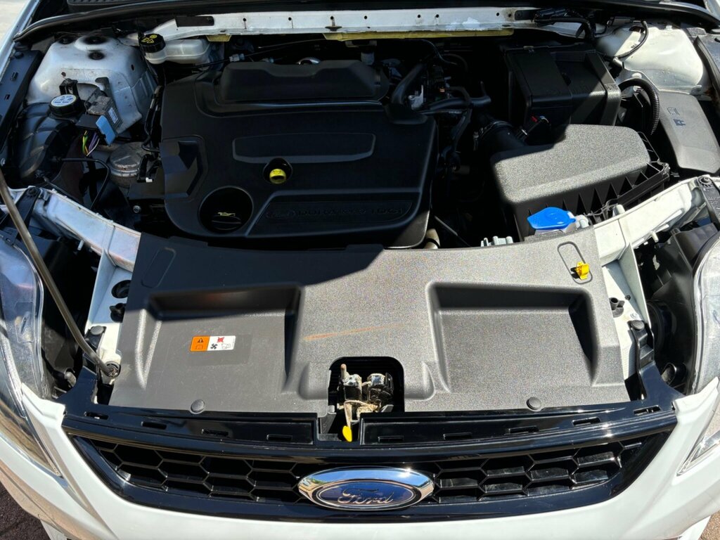 Ford Mondeo  Brown #14