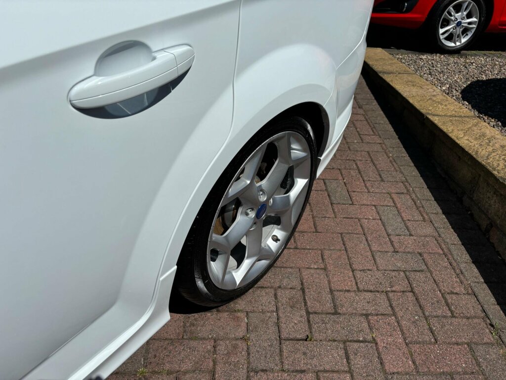 Ford Mondeo  Brown #61