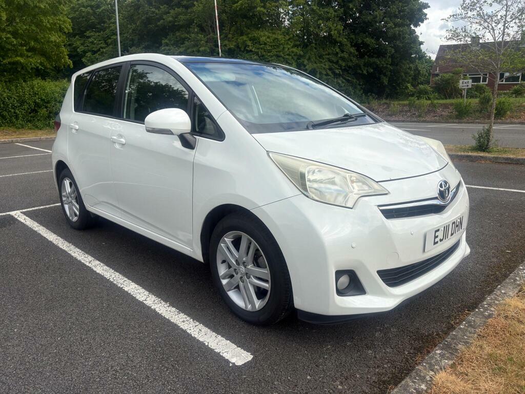 Toyota Verso 1.3 Vvt-i T Spirit Hatchback White