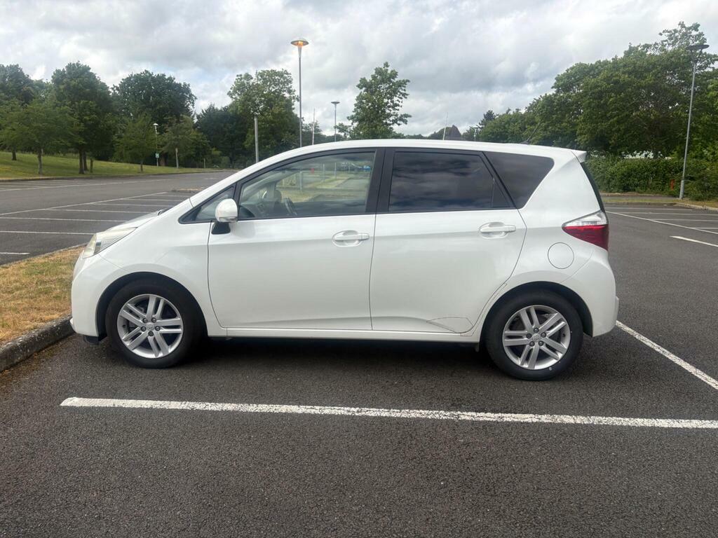 Toyota Verso 1.3 Vvt-i T Spirit Hatchback White #5