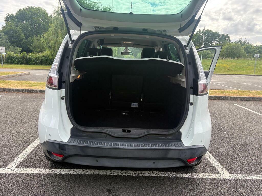 Renault Scenic 1.5 Dci Dynamique Red #9