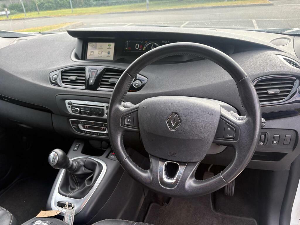 Renault Scenic 1.5 Dci Dynamique Red #16
