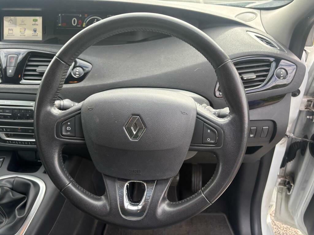 Renault Scenic 1.5 Dci Dynamique Red #17