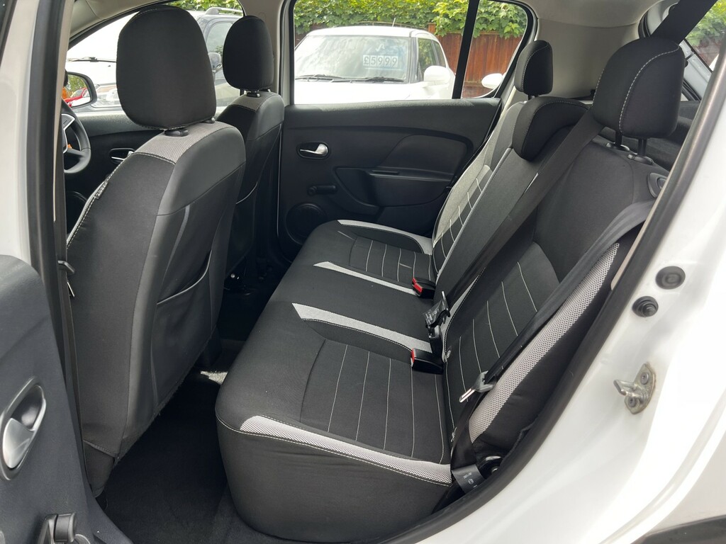 Dacia Sandero Stepway 0.9 Stepway Ambiance Tce 90 White #5