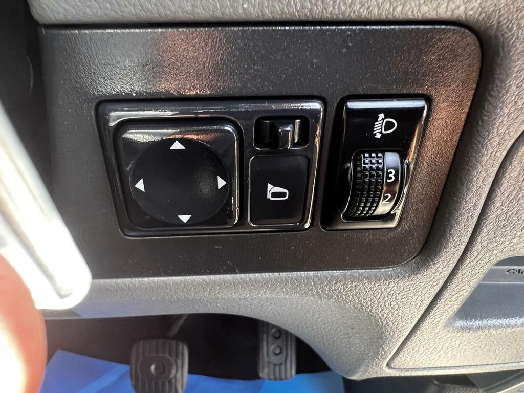 Nissan NV200 Acenta Van White #26