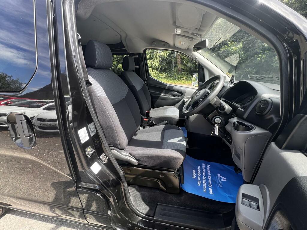 Nissan NV200 Acenta Van White #21