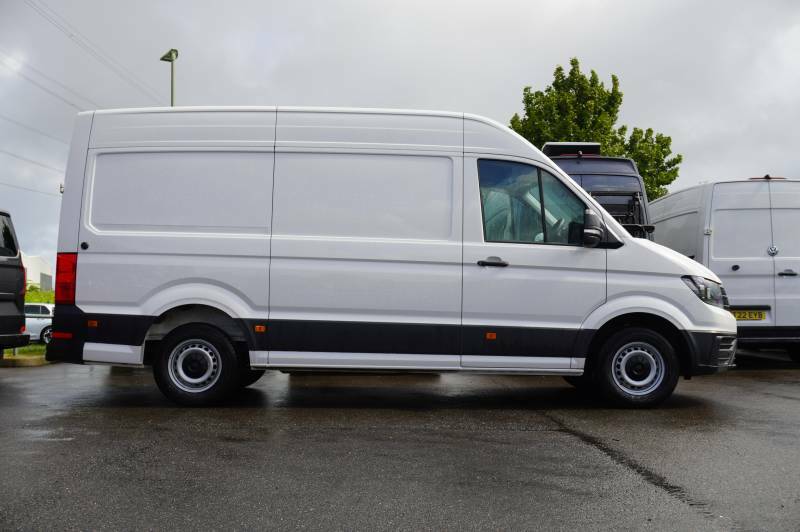 Volkswagen Crafter Cr35 Tdi 140Ps High Roof Van Commerce Plus Mwb HV25XBG White #4
